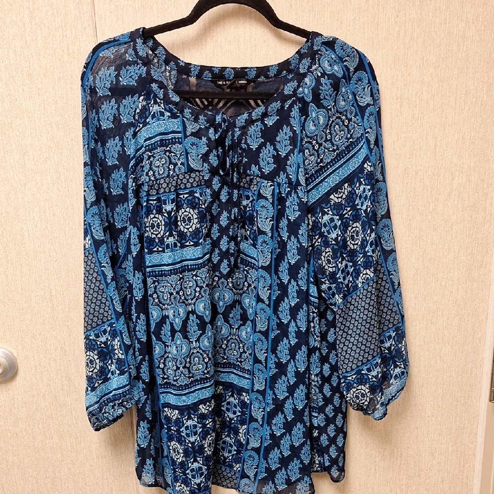 Zac & Rachel Navy and Light Blue Floral Blouse